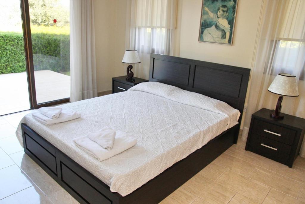 Villa Paradise Пафос Екстер'єр фото