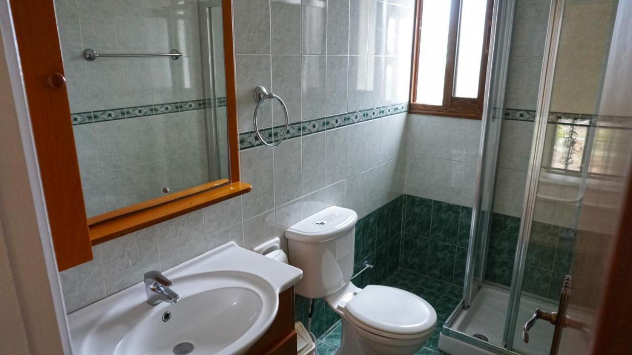 Villa Paradise Пафос Екстер'єр фото