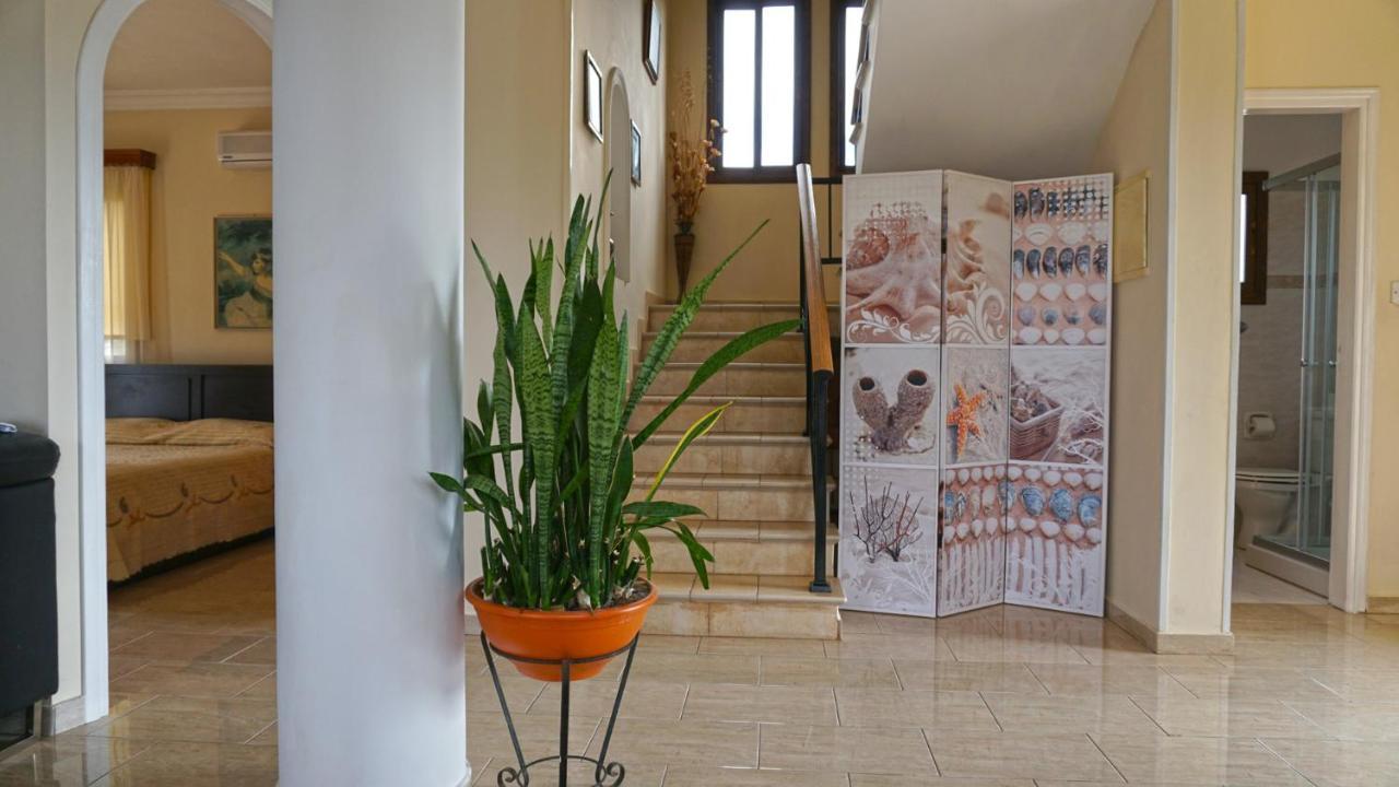 Villa Paradise Пафос Екстер'єр фото